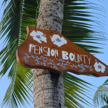 Pension Bounty Tiputa Exterior photo