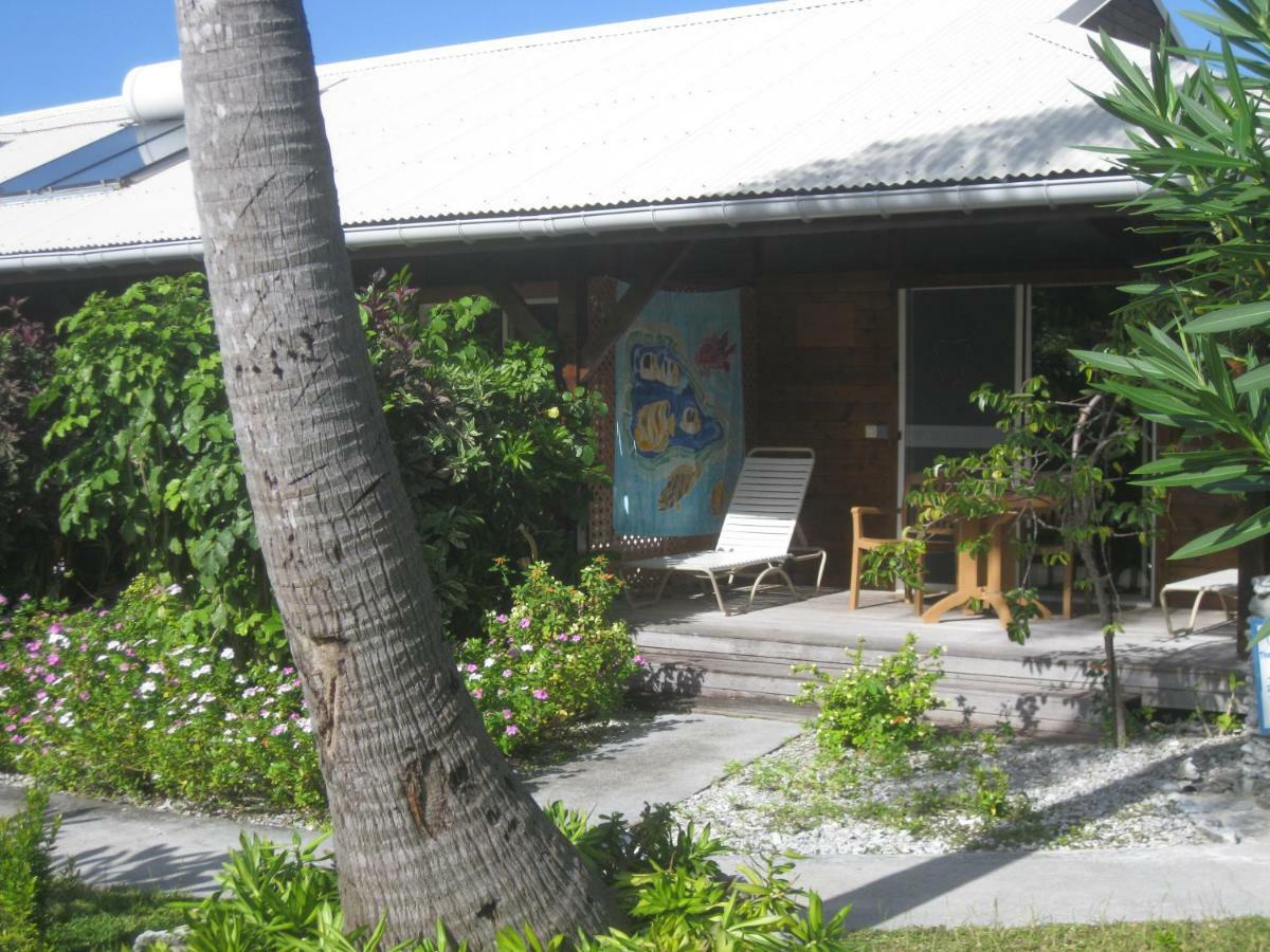 Pension Bounty Tiputa Exterior photo